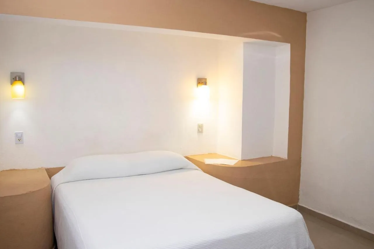 Hotel Sayab 5Ta Avenida Playa del Carmen 2*,  Mexico